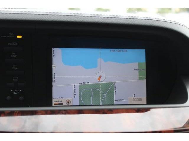 Mercedes-Benz S-Class 2008 photo 9