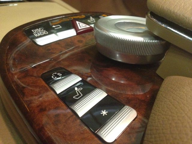 Mercedes-Benz S-Class 2008 photo 28