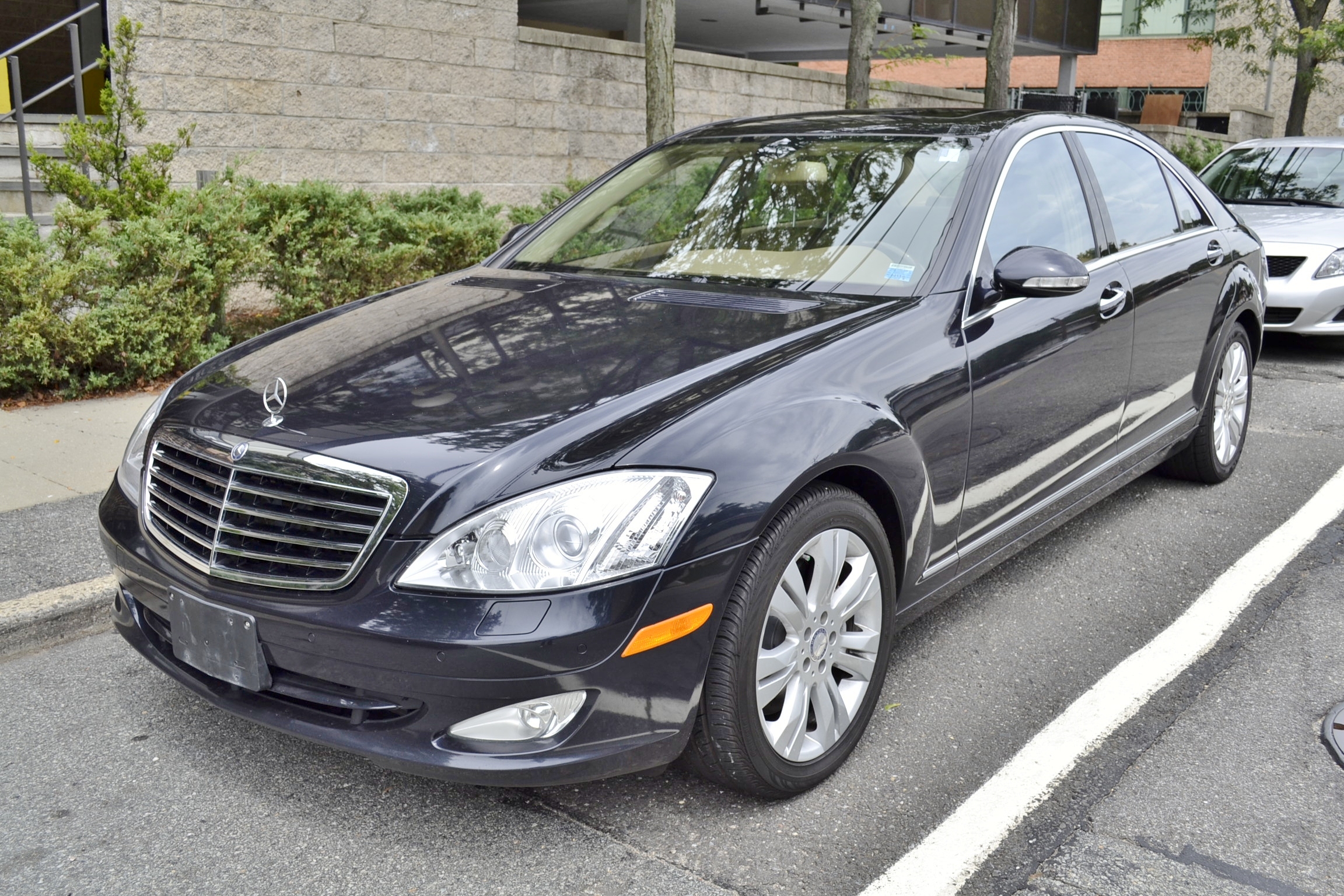 Mercedes-Benz S-Class 2009 photo 1