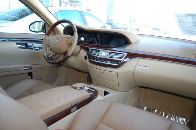 Mercedes-Benz S-Class 2009 photo 3