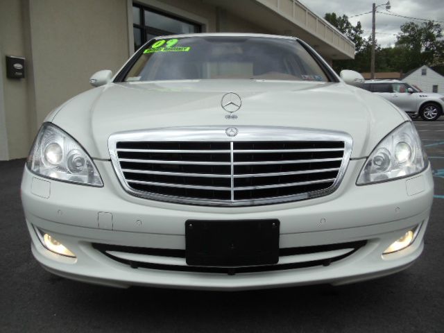 Mercedes-Benz S-Class 2009 photo 18