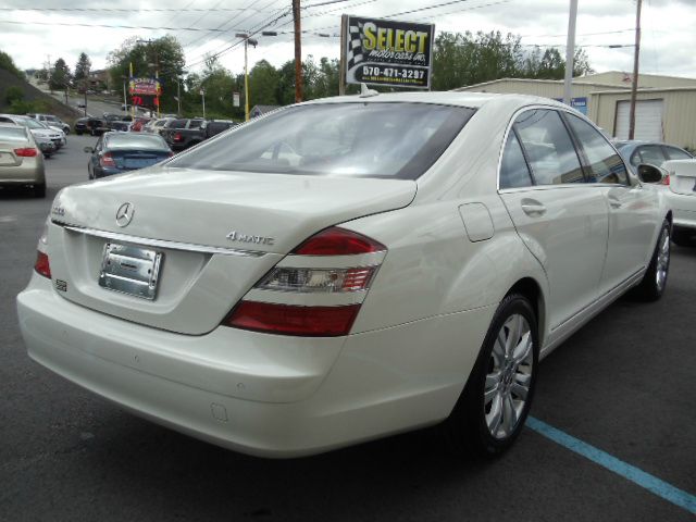 Mercedes-Benz S-Class 2009 photo 21