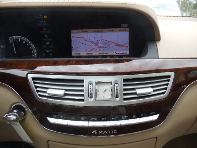 Mercedes-Benz S-Class 2009 photo 33