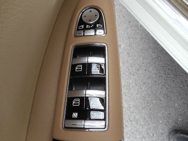 Mercedes-Benz S-Class 2009 photo 4