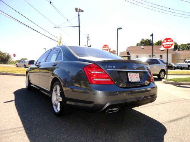 Mercedes-Benz S-Class 2010 photo 2
