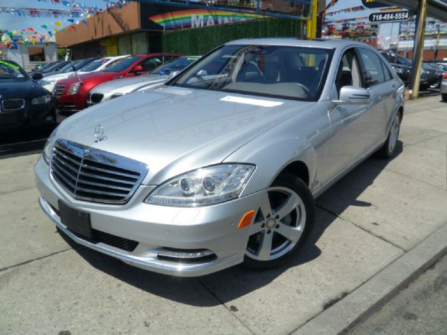 Mercedes-Benz S-Class 2010 photo 4