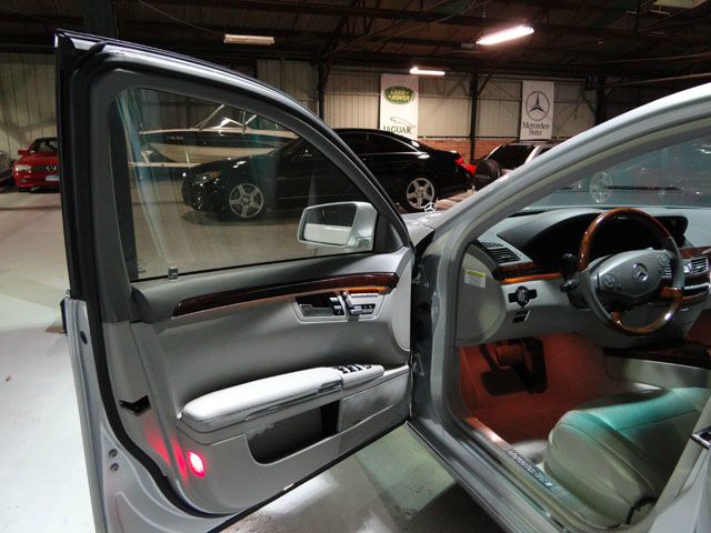 Mercedes-Benz S-Class 2010 photo 13