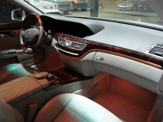 Mercedes-Benz S-Class 2010 photo 14