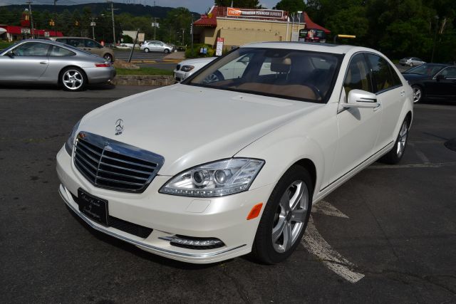 Mercedes-Benz S-Class 2010 photo 1