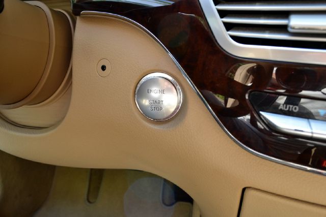 Mercedes-Benz S-Class 2010 photo 12