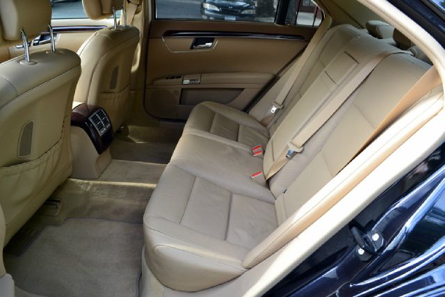 Mercedes-Benz S-Class 2010 photo 20