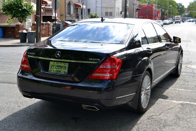 Mercedes-Benz S-Class 2010 photo 24