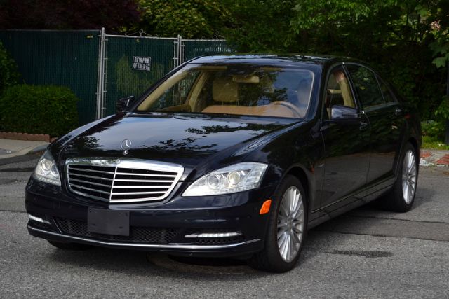Mercedes-Benz S-Class 2010 photo 27