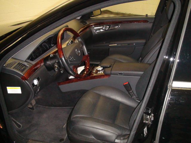 Mercedes-Benz S-Class 2010 photo 2