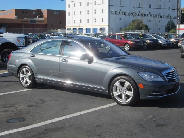 Mercedes-Benz S-Class 2010 photo 3