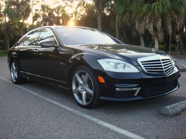 Mercedes-Benz S-Class 2010 photo 2