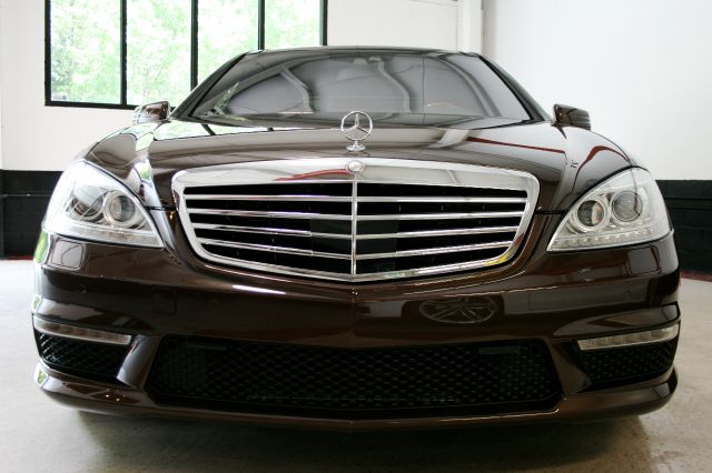 Mercedes-Benz S-Class 2011 photo 2