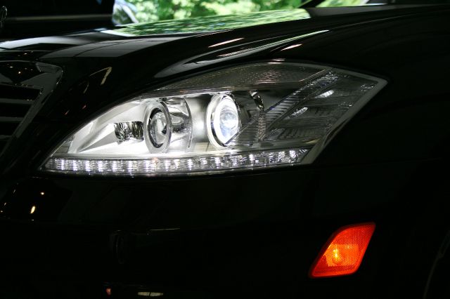 Mercedes-Benz S-Class 2011 photo 32