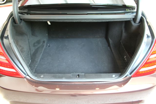 Mercedes-Benz S-Class 2011 photo 37