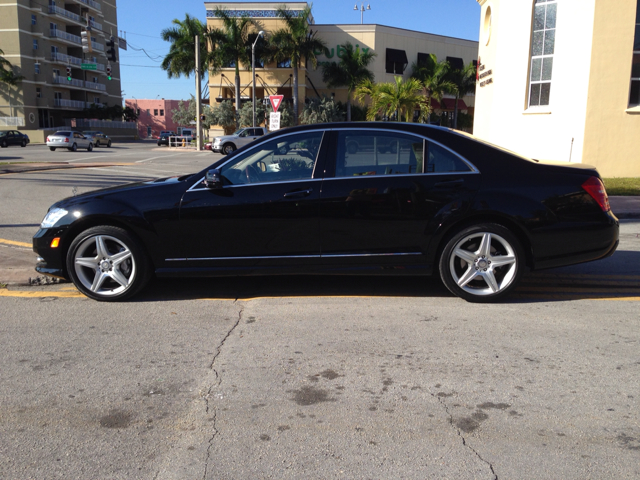 Mercedes-Benz S-Class 2011 photo 3