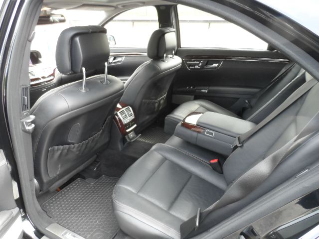 Mercedes-Benz S-Class 2011 photo 17