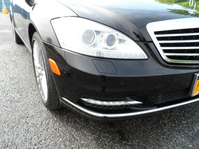 Mercedes-Benz S-Class 2011 photo 18
