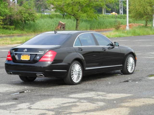 Mercedes-Benz S-Class 2011 photo 19