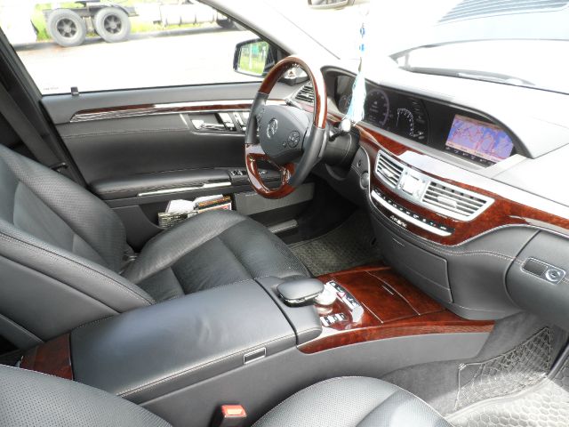 Mercedes-Benz S-Class 2011 photo 24