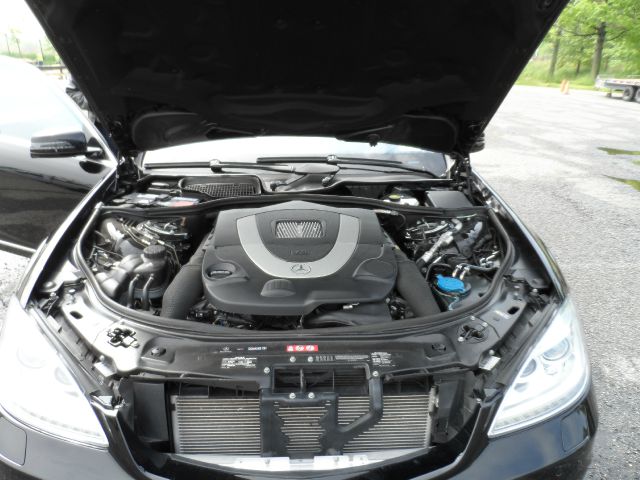 Mercedes-Benz S-Class 2011 photo 25