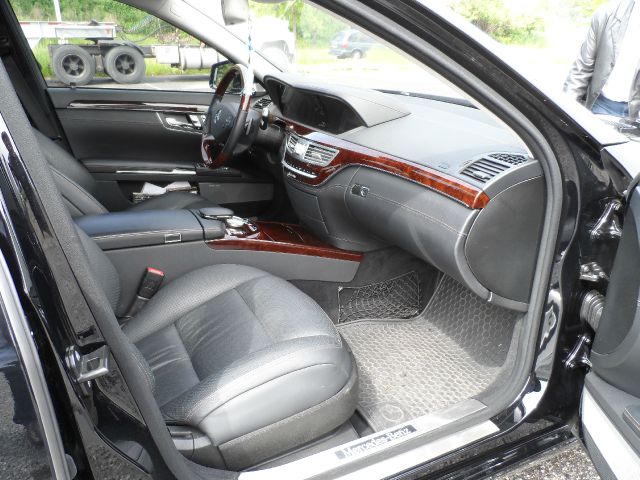 Mercedes-Benz S-Class 2011 photo 27