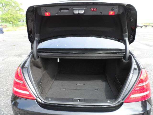 Mercedes-Benz S-Class 2011 photo 29