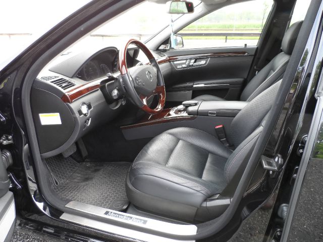 Mercedes-Benz S-Class 2011 photo 4