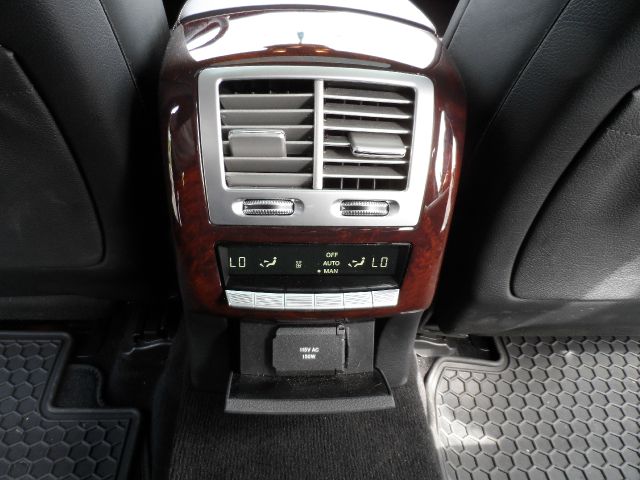 Mercedes-Benz S-Class 2011 photo 46