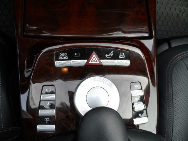 Mercedes-Benz S-Class 2011 photo 9