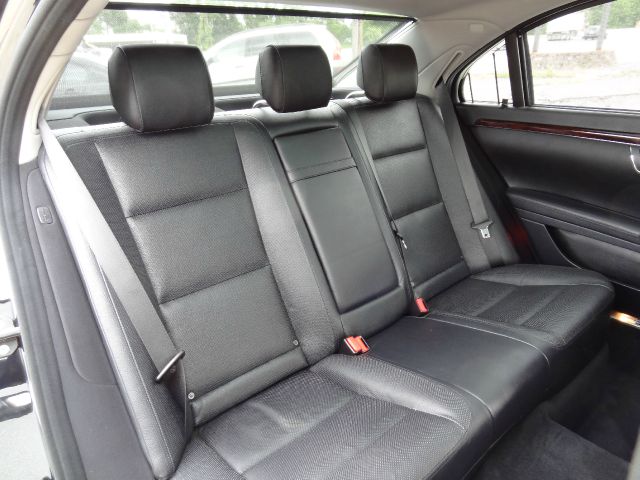 Mercedes-Benz S-Class 2012 photo 1