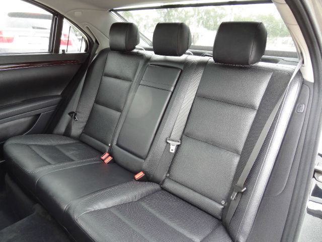 Mercedes-Benz S-Class 2012 photo 18
