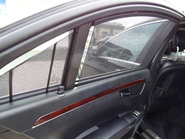 Mercedes-Benz S-Class 2012 photo 2