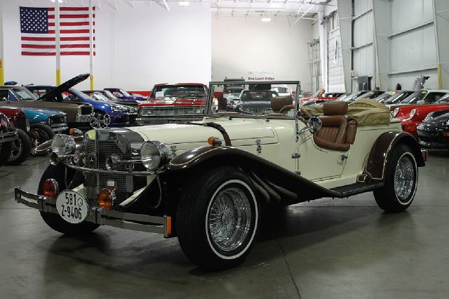 Mercedes-Benz SL-Class XL Denali - AWD Convertible