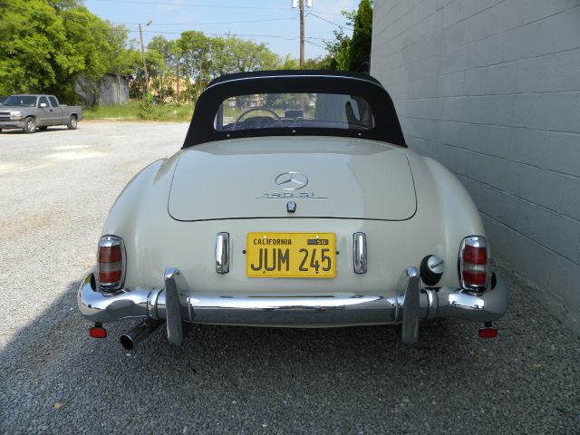 Mercedes-Benz SL-Class 1957 photo 2