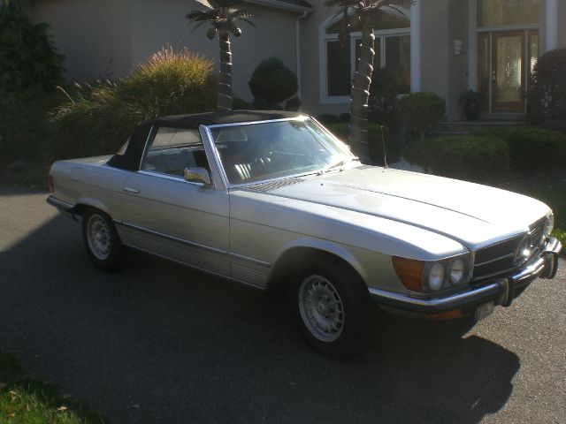 Mercedes-Benz SL-Class 1973 photo 1