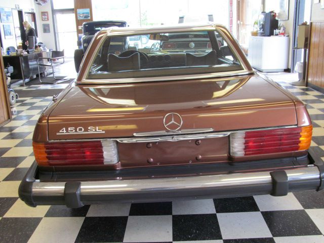 Mercedes-Benz SL-Class 1976 photo 21