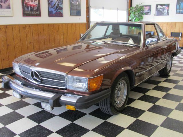 Mercedes-Benz SL-Class 1976 photo 27