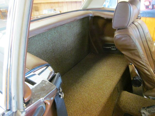 Mercedes-Benz SL-Class 1976 photo 37