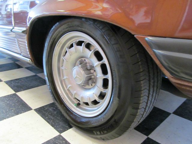 Mercedes-Benz SL-Class 1976 photo 5