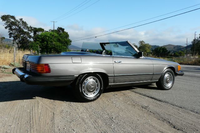 Mercedes-Benz SL-Class 1976 photo 1