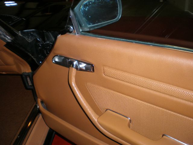 Mercedes-Benz SL-Class 1976 photo 11