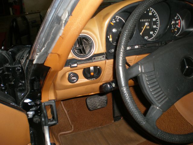 Mercedes-Benz SL-Class 1976 photo 15