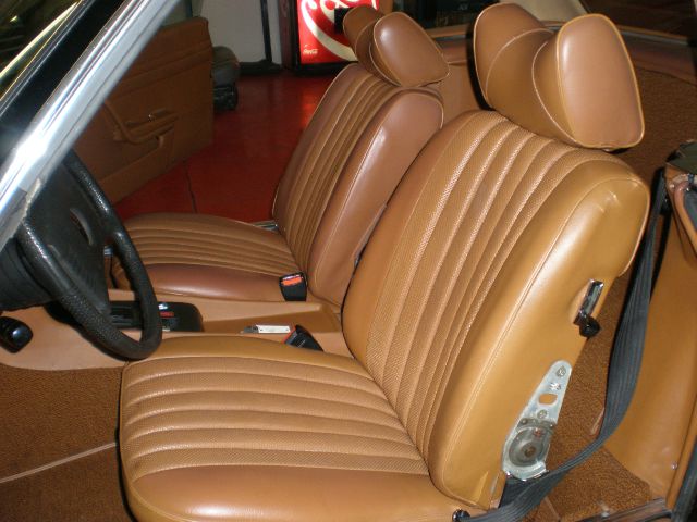 Mercedes-Benz SL-Class 1976 photo 23