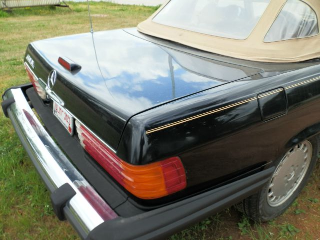 Mercedes-Benz SL-Class 1978 photo 3