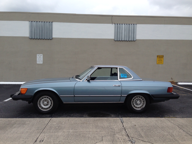 Mercedes-Benz SL-Class 1979 photo 2